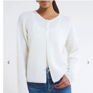Rumored Newport Cardigan in Ivory